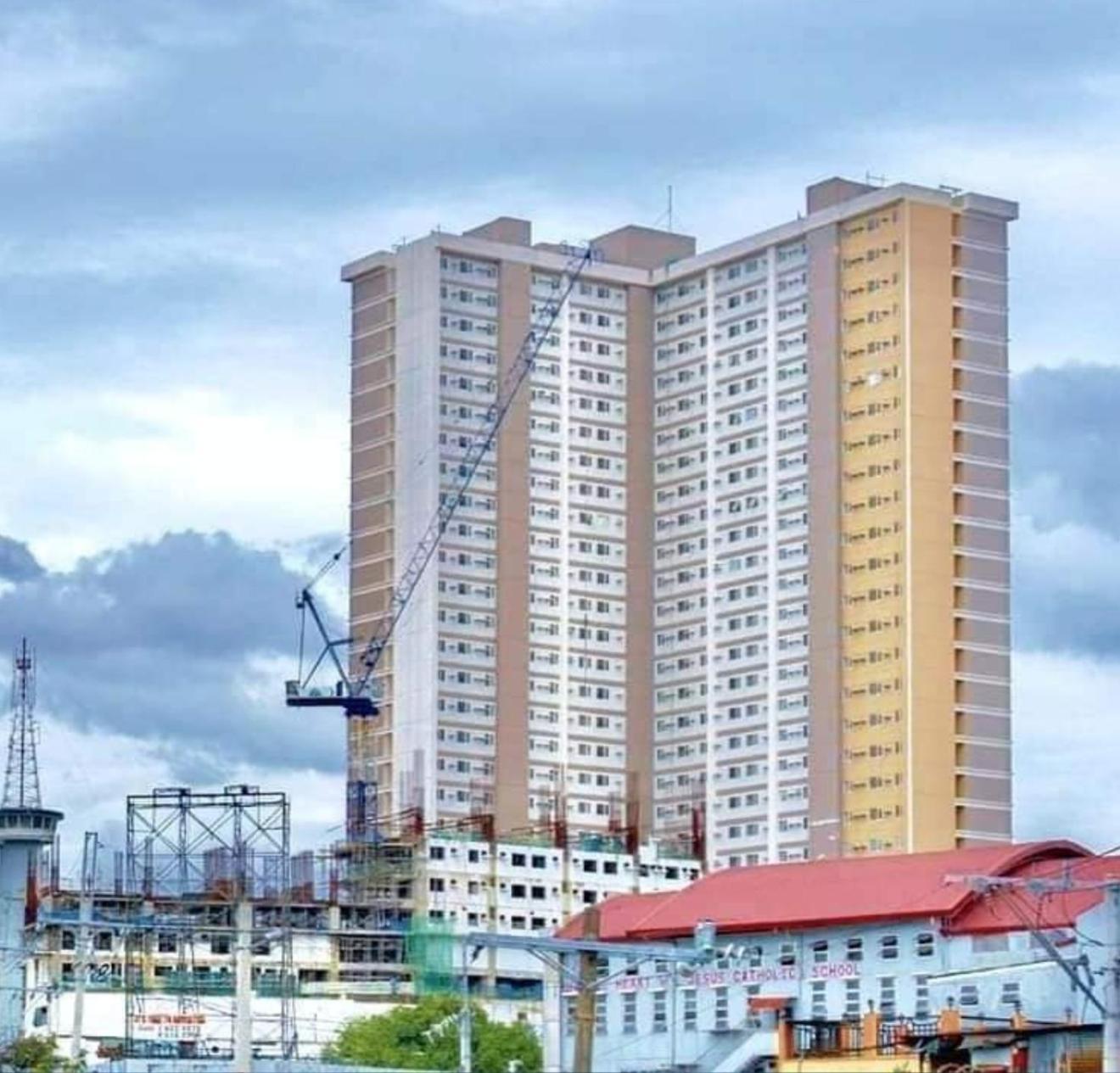 Covent Garden South Tower Sm Sta Mesa Belt Metro * Manila
